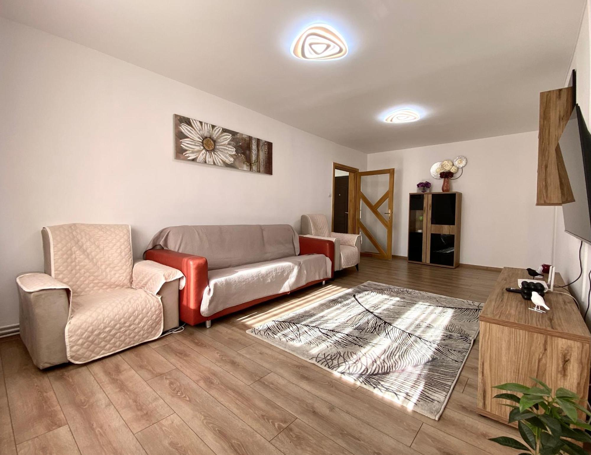 Kronstadt Apartment - Pet Friendly Μπρασόβ Εξωτερικό φωτογραφία