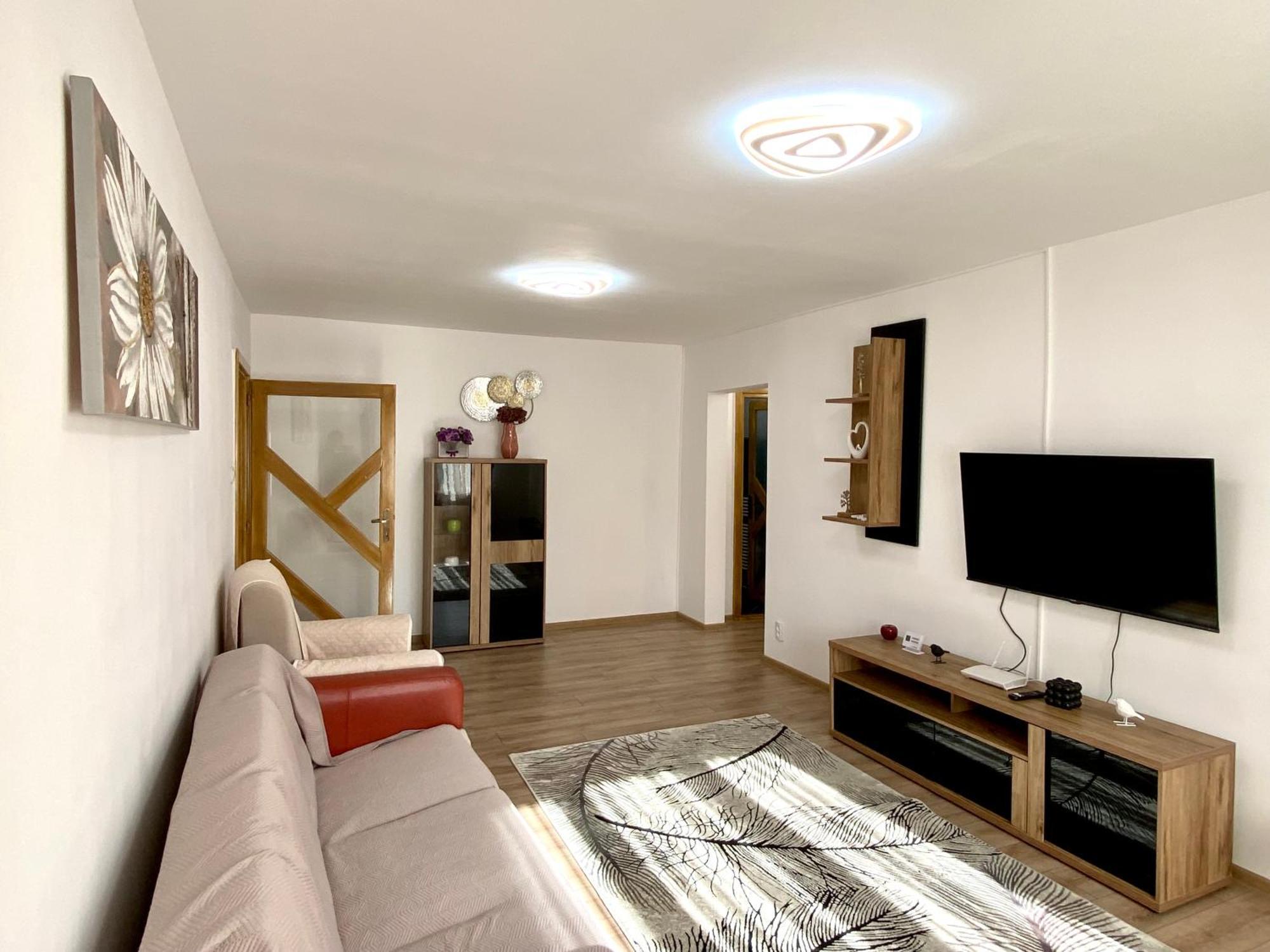 Kronstadt Apartment - Pet Friendly Μπρασόβ Εξωτερικό φωτογραφία