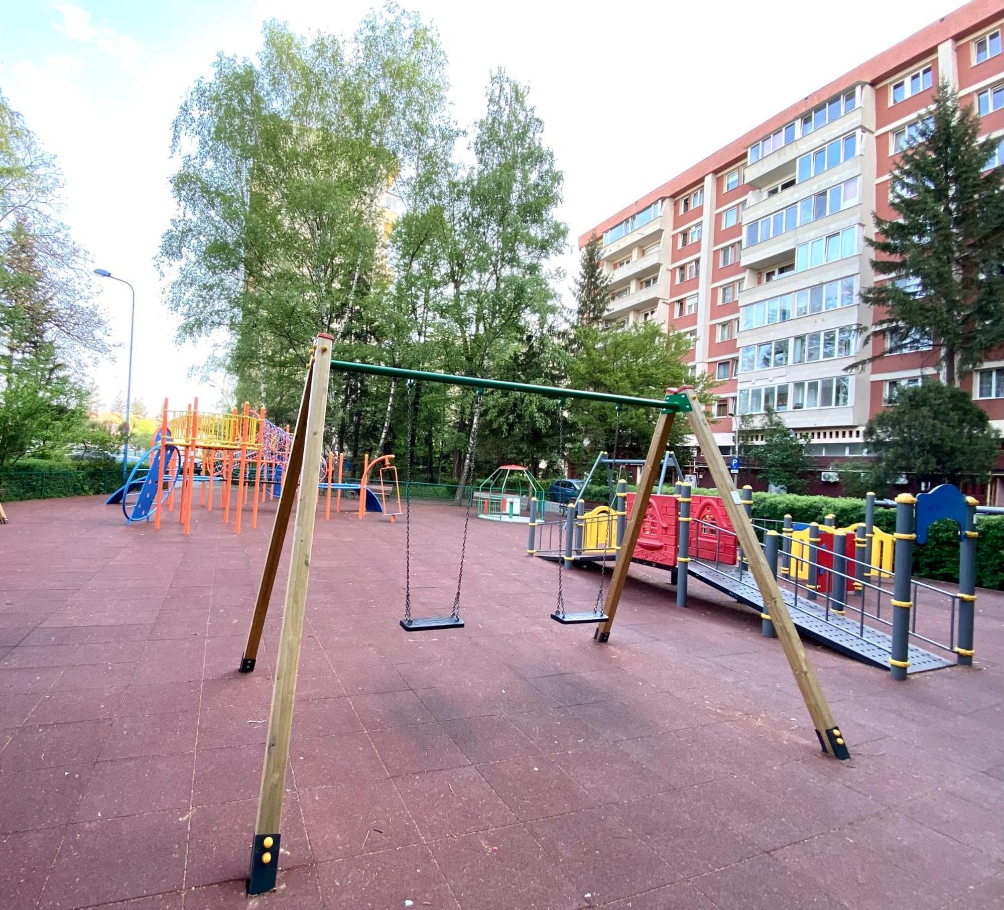 Kronstadt Apartment - Pet Friendly Μπρασόβ Εξωτερικό φωτογραφία