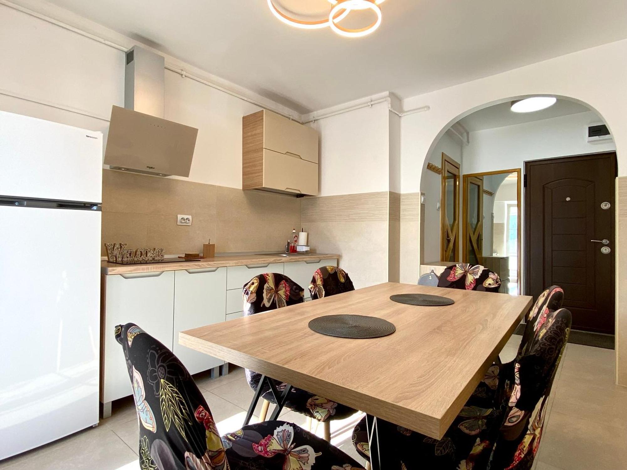 Kronstadt Apartment - Pet Friendly Μπρασόβ Εξωτερικό φωτογραφία