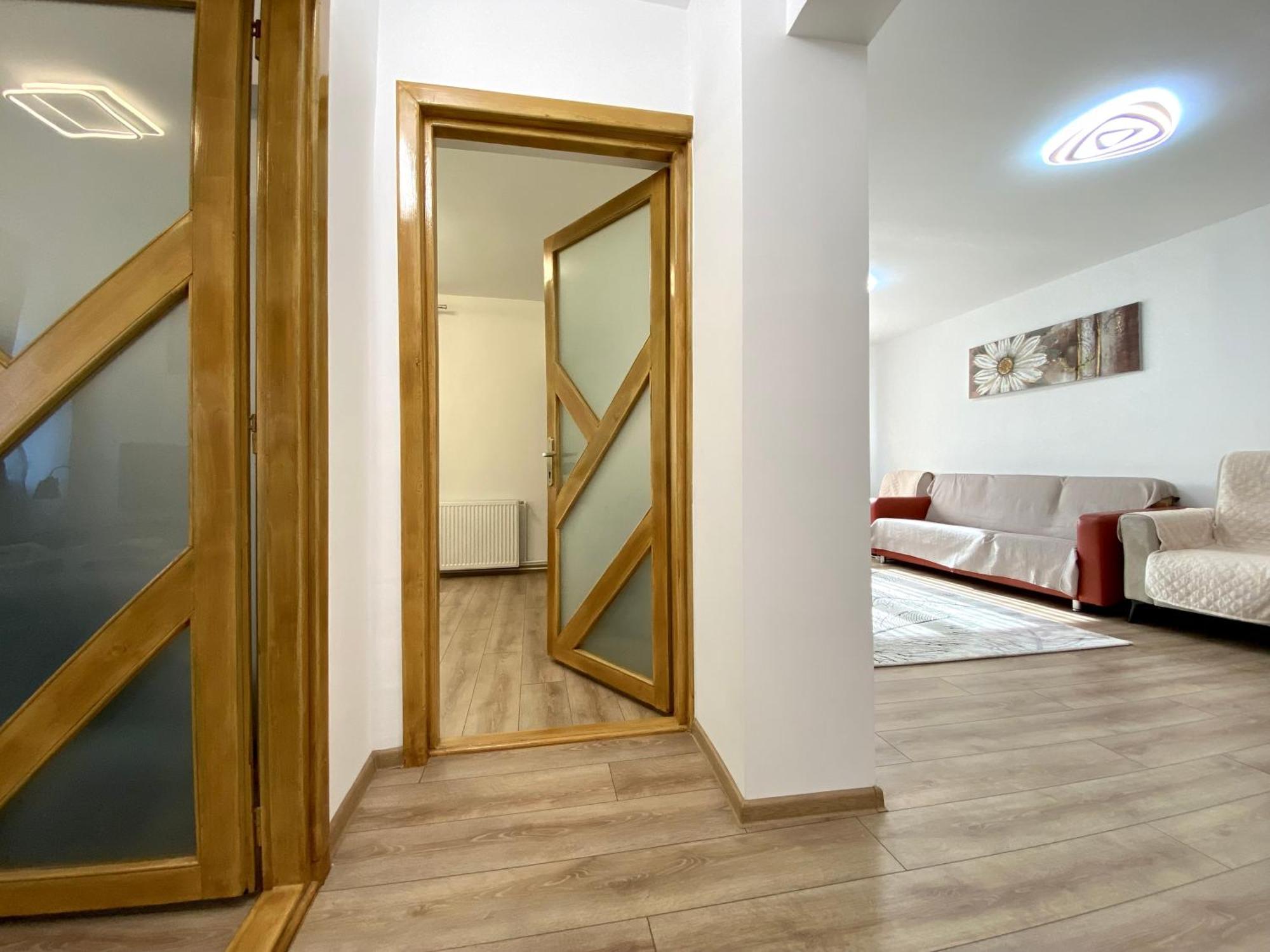 Kronstadt Apartment - Pet Friendly Μπρασόβ Εξωτερικό φωτογραφία