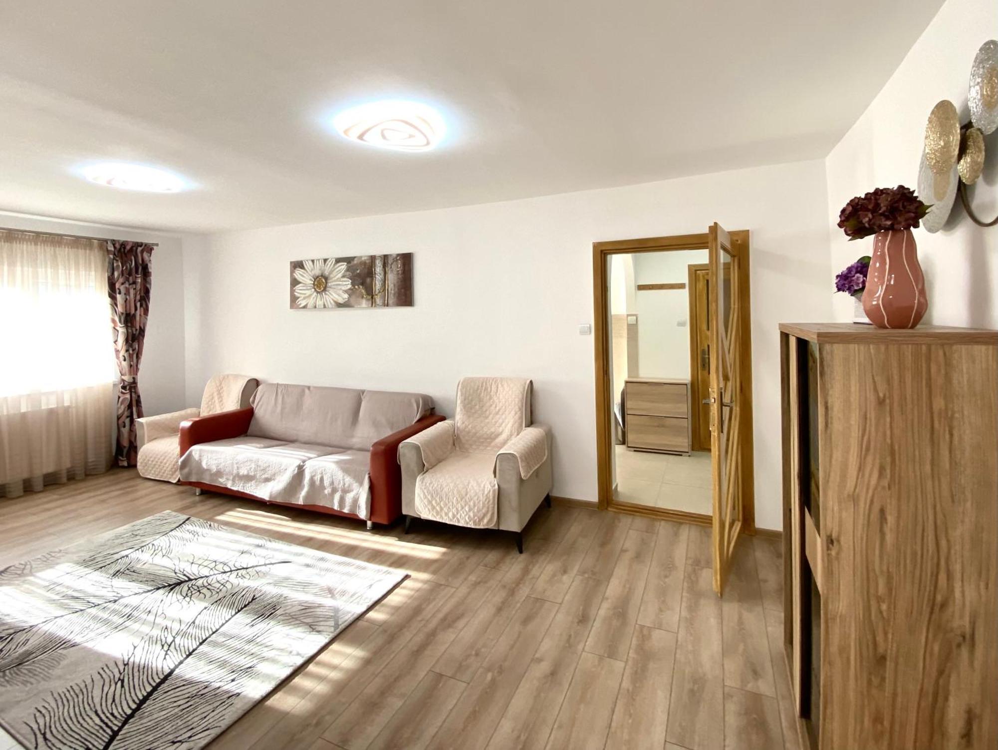 Kronstadt Apartment - Pet Friendly Μπρασόβ Εξωτερικό φωτογραφία
