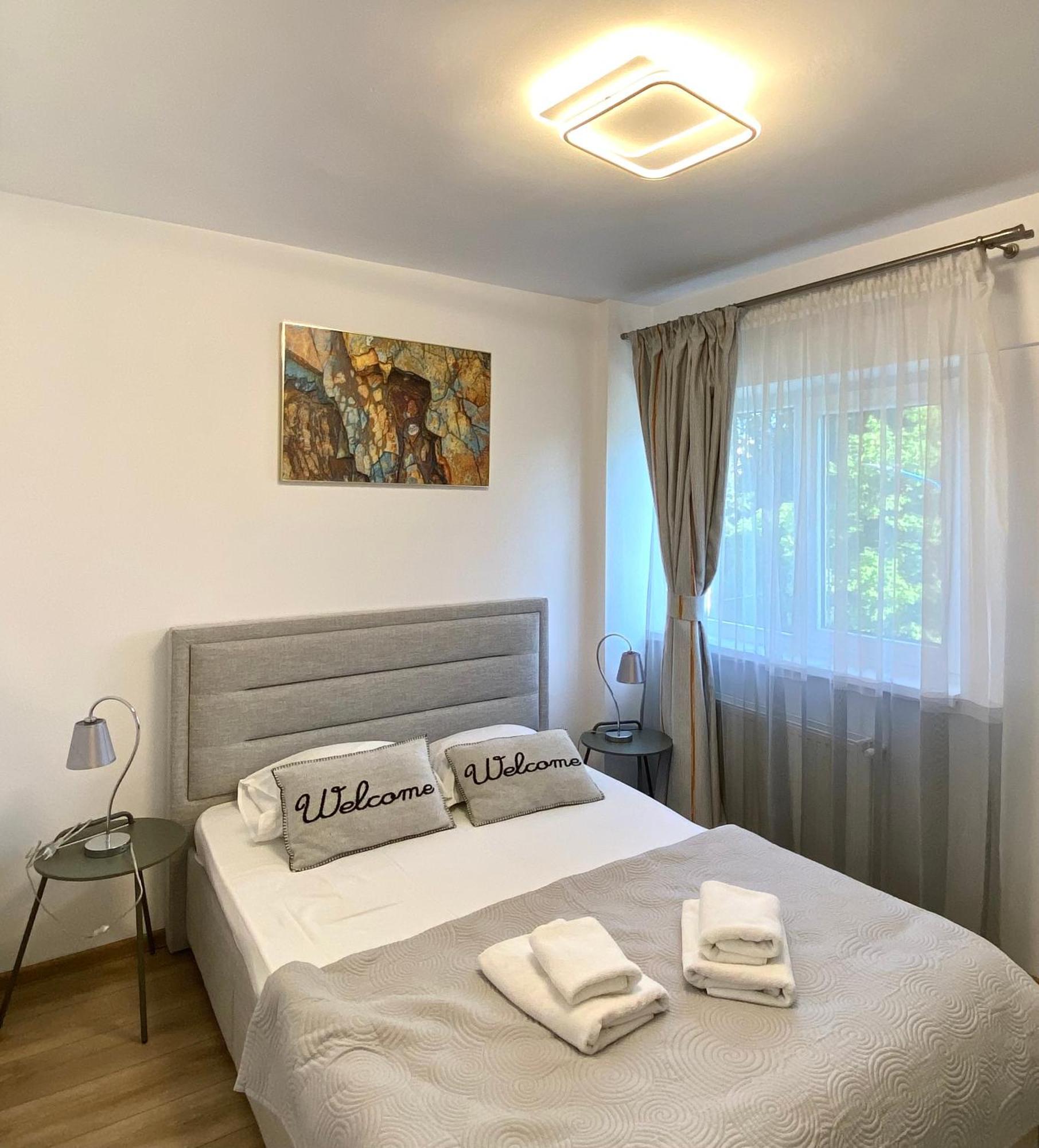 Kronstadt Apartment - Pet Friendly Μπρασόβ Εξωτερικό φωτογραφία