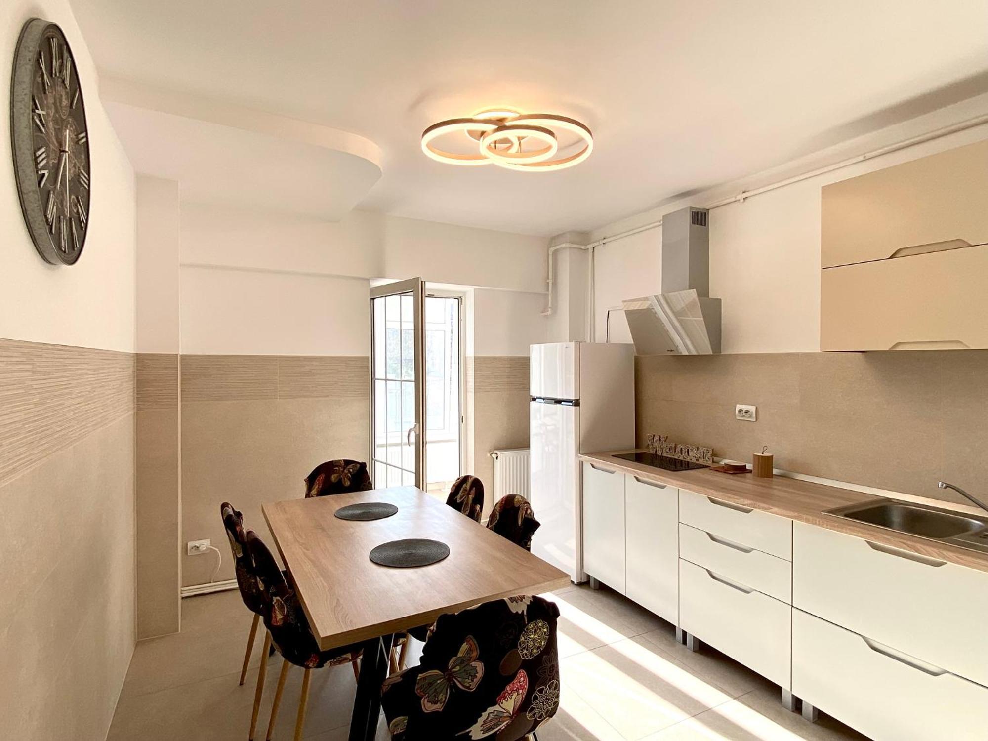 Kronstadt Apartment - Pet Friendly Μπρασόβ Εξωτερικό φωτογραφία
